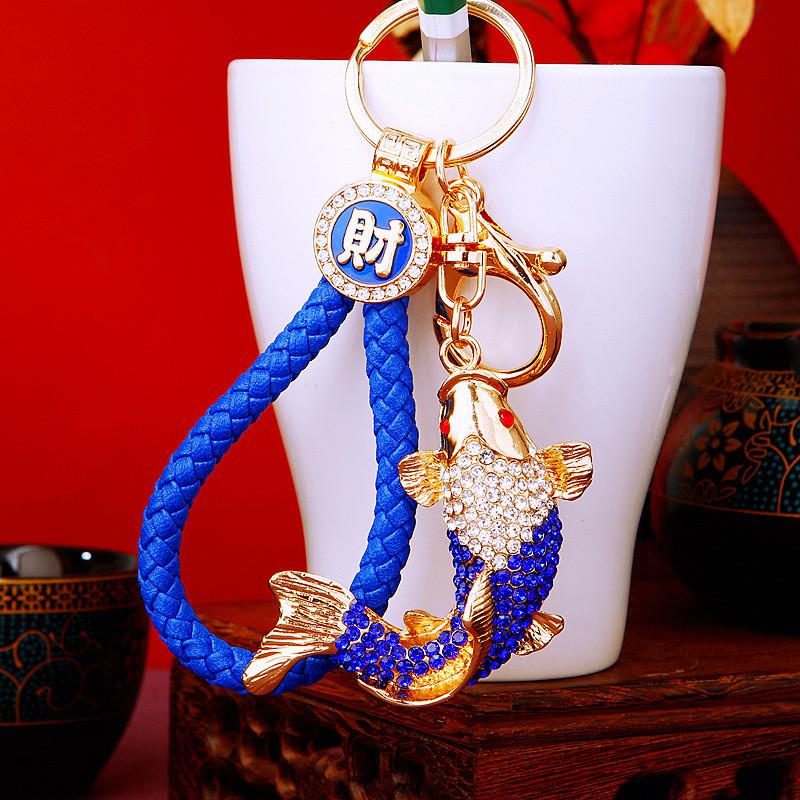 Opulent National Style Fish Keychain Adorned With Brilliant Rhinestones Ideal For Celebratory Gifts