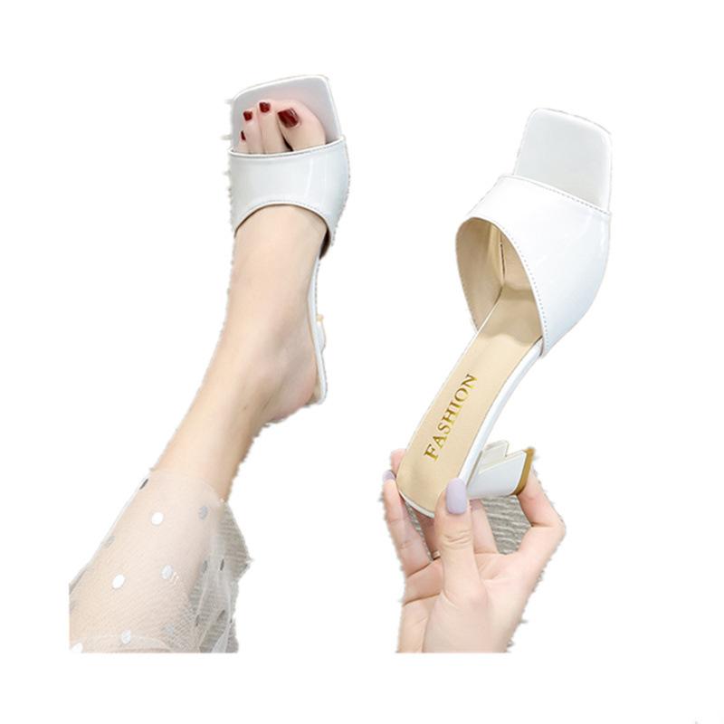 Модные разноцветные женские босоножки с открытым носком и ремешком на щиколотке — фото 6