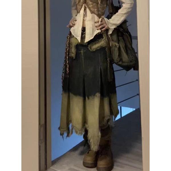 Midirock aus gewaschenem Denim im amerikanischen Stil in Übergröße im Vintage-Stil mit ausgefranstem Saum, drapierte, lockere Passform für Damen