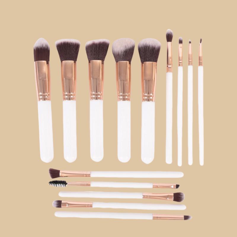 14-Piece Long-Handled Makeup Brush Set: Includes Blush, Eyeshadow, Powder, and Foundation Brushes