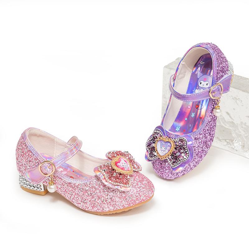 Buty księżniczki fioletowe Kuromi buty do występów dla dziewczynek małe dziewczynki buty na jeden sezon wiosna i jesień wysokie obcasy wybieg miękka podeszwa skórzane dla dzieci