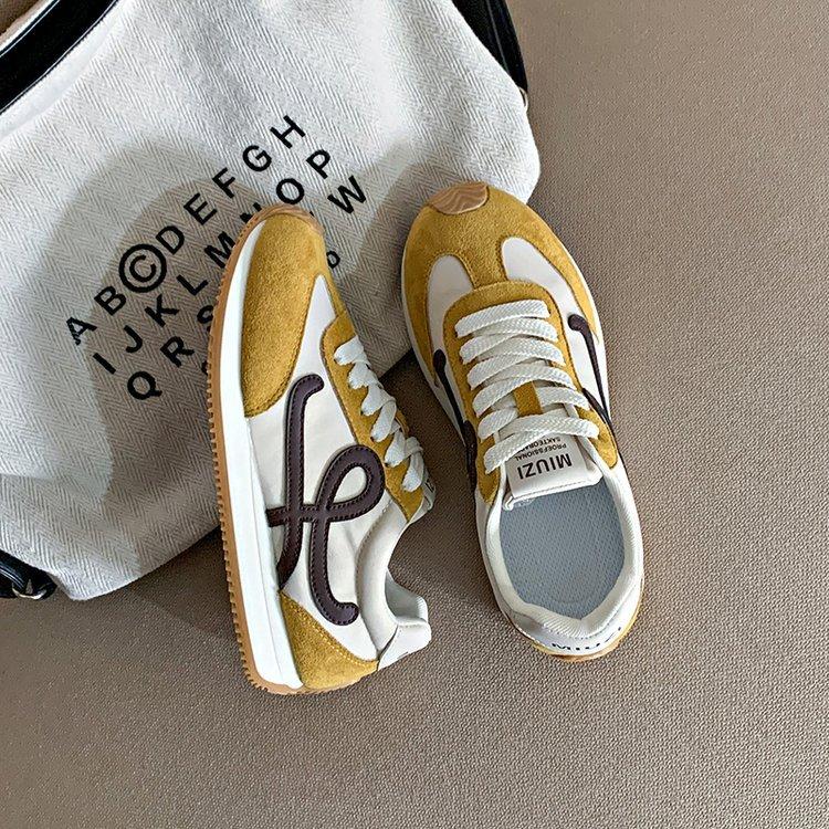 2025 spring and autumn stars of the same style~ German training shoes women's inner height increase crooked wide head casual retro ins tide ca