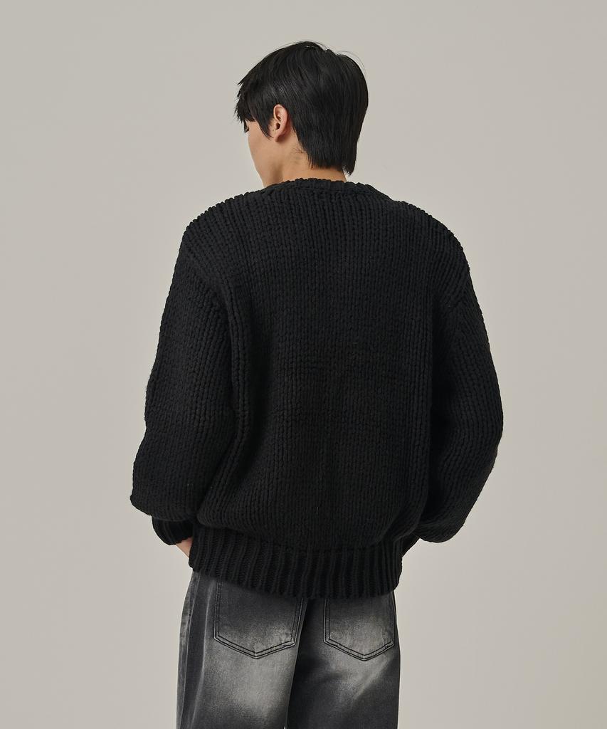 ANALOG MOOD Heavy Warm Round Pullover Knit (Black)
