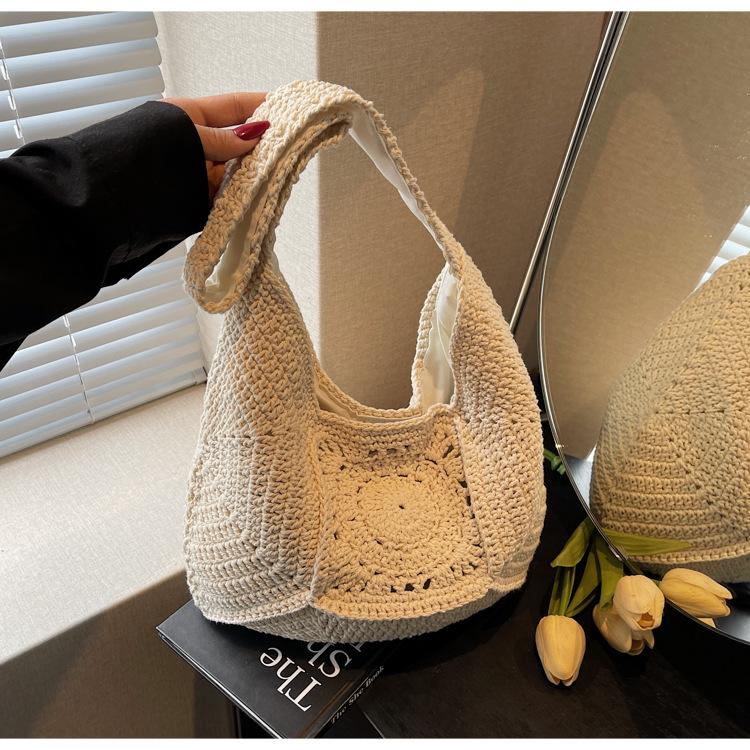 Large capacity woven straw bag women's summer 2025 new fashion shoulder seaside vacation beach bag