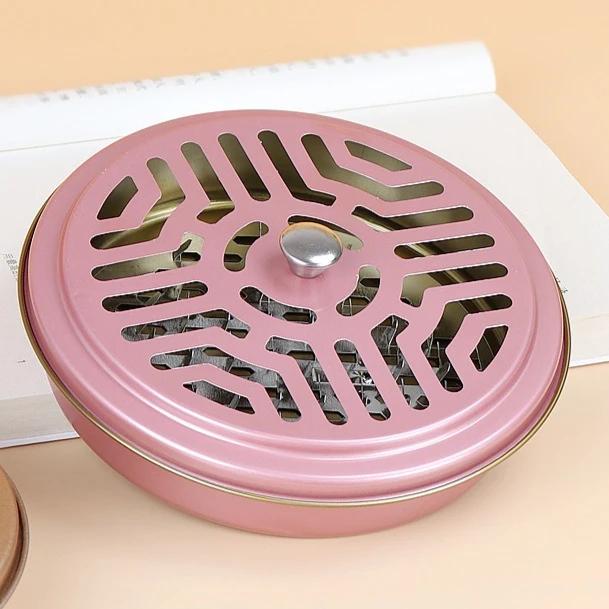 Fireproof Mosquito Coil Box with Rotundity Lid Serrated Outdoor Coil Holder,Iron Aromatherapy Tray Summer Nights Camping Tools