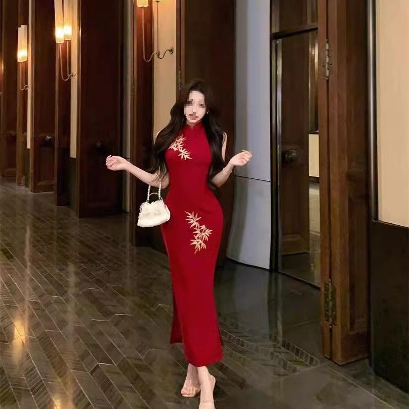 New Chinese national style improved cheongsam temperament celebrity royal sister feeling dress skirt waist slim embroidery hip wrap dress