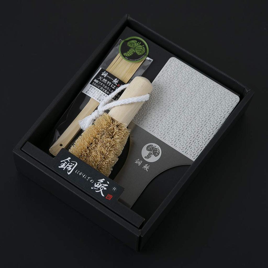 Regular Steel Shark Grater for Wasabi, Ginger, and Garlic [2018 Good Design Award Winner, 2020 Omotenashi Selection Gold Award Winner]