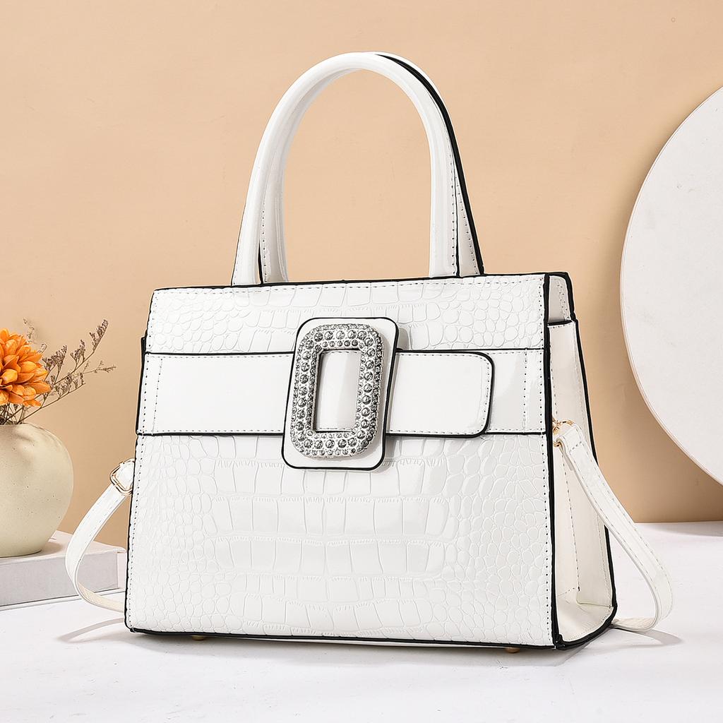 Large Capacity Women's Crossbody Bag High-quality Handbag Commuter Shoulder Bag Trendy Bright Leather Hardness Zipper Closure