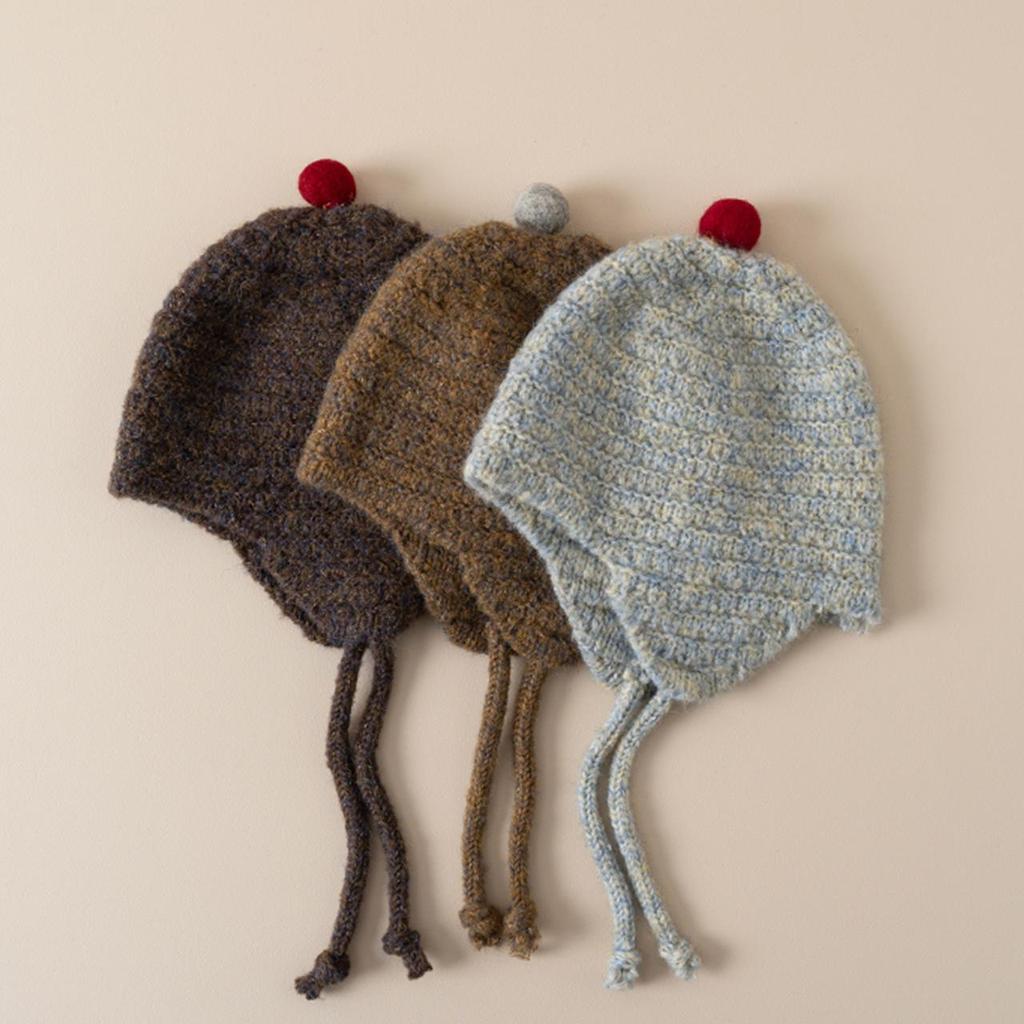 Niedliche Kleine Kugel Baby Ohrenschutz Mütze Winter Gestrickt Kleinkind Mädchen Junge Schnürkappe Outdoor Winddicht Warm Kinder Ohrenschützer Mütze