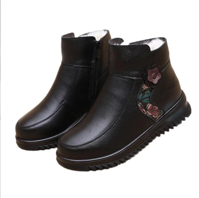 New Boots Women Genuine Leather Keep Warm Shoes Women Wool Ankle Boots Flat Casual Mother Waterproof Non-slip Booties
