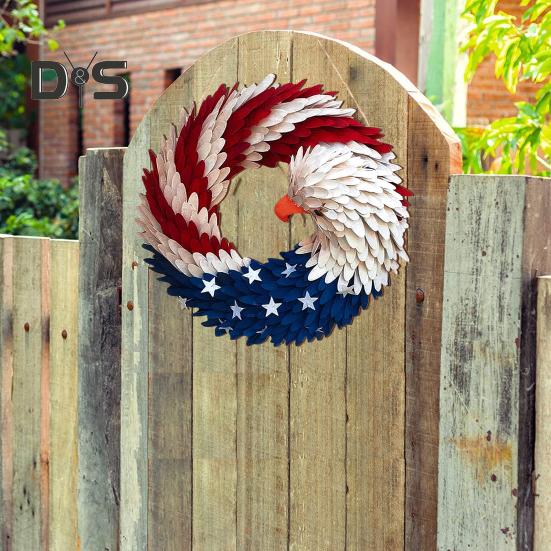 Patriotic Eagle Wreath 4th of July Wooden Decoration Indoor Outdoor Front Door Wall Hanging Independence Day Memorial Day Door Sign Pendant