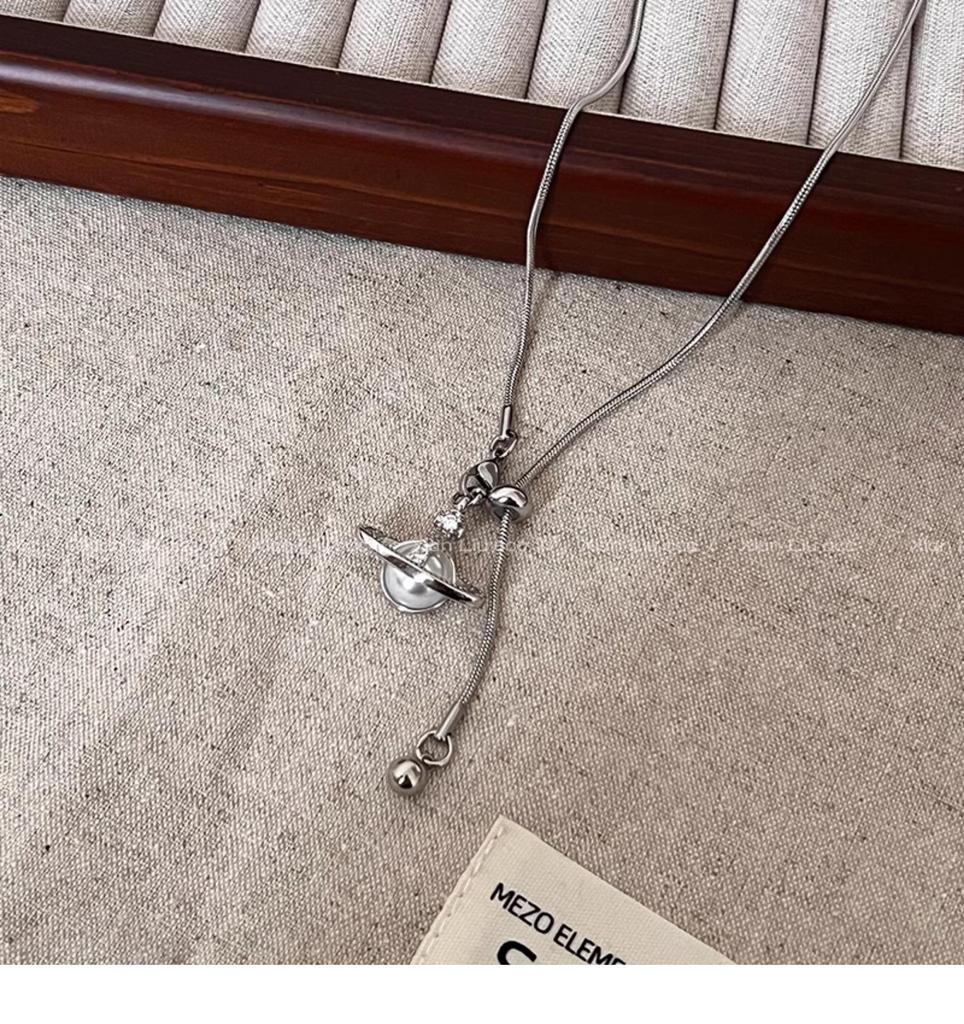 2025 European & American Saturn Pearl Pendant Necklace: Women's Luxury Autumn/Winter Sweater Chain Accessory