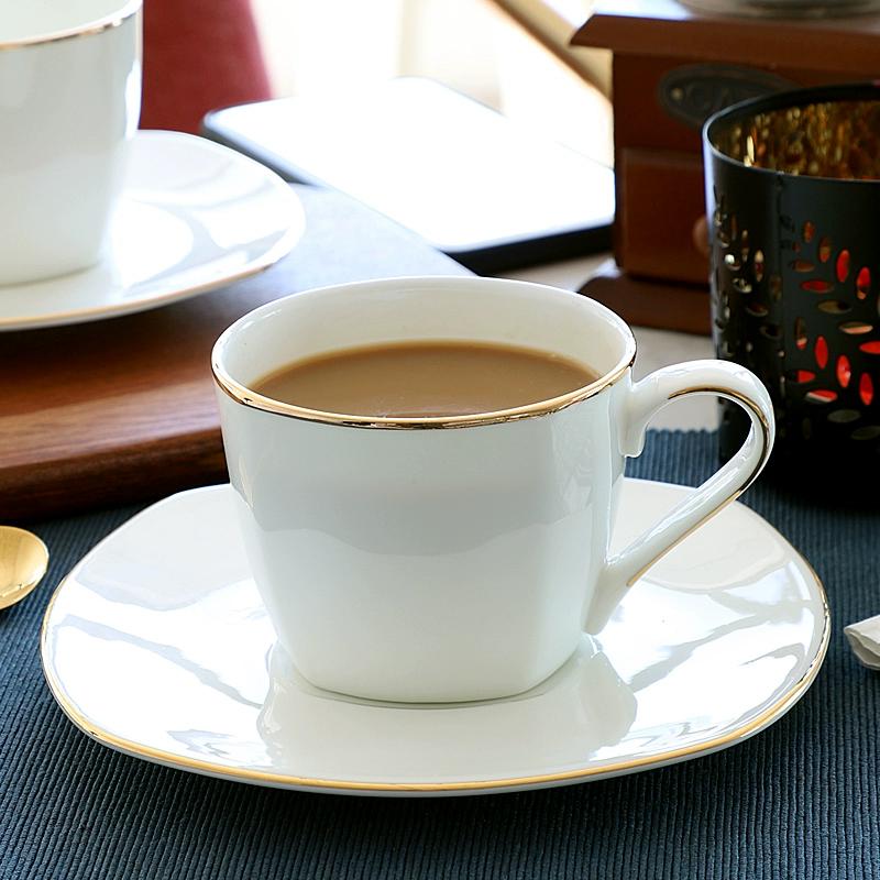 

Белая костяная чашка для кофе и блюдце, Легкие фарфоровые чашки для эспрессо с золотой отделкой, Керамическая чайная чашка, Кружка для кофе, 1 набор