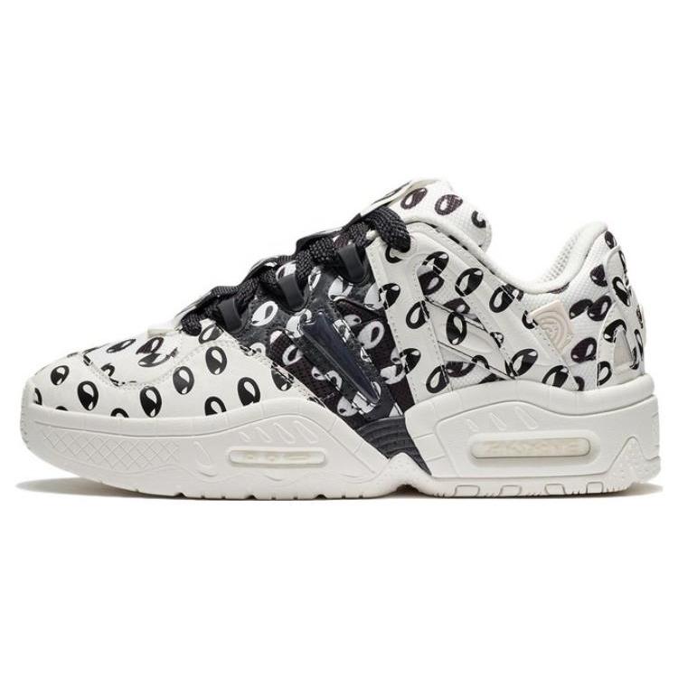 

LINING CF YU 2.0 MARS Alien Поп-арт 36