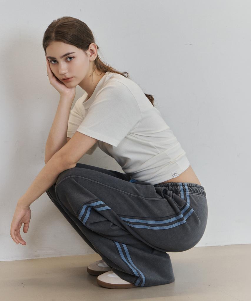 NON AND NON Pigment Curve Line Training Pants_Nftr6610 (Charcoal)
