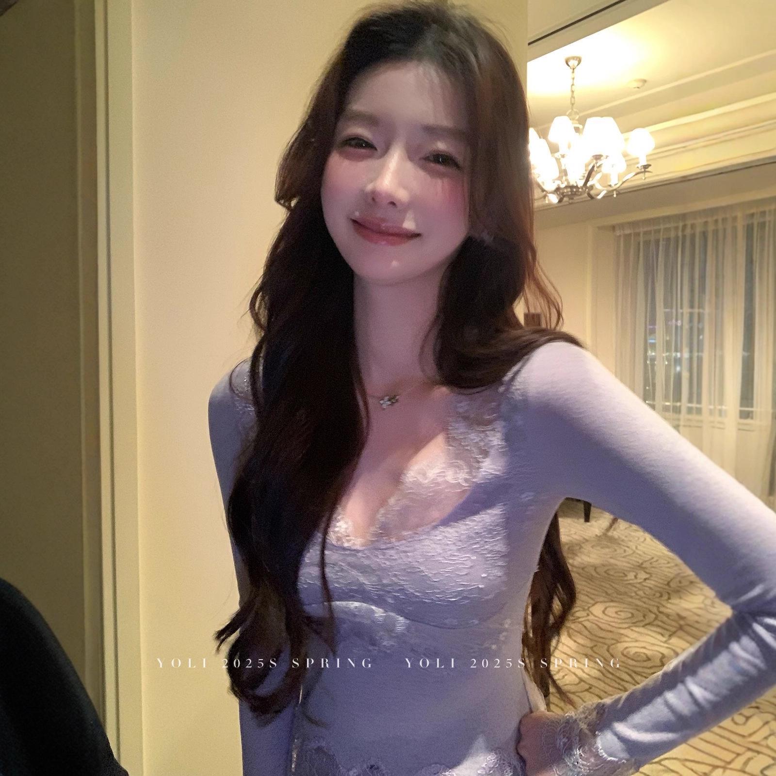 

Женская белая облегающая укороченная футболка с V-образным вырезом, кружевными вставками и длинным рукавом для осени/зимы L фиолетовый