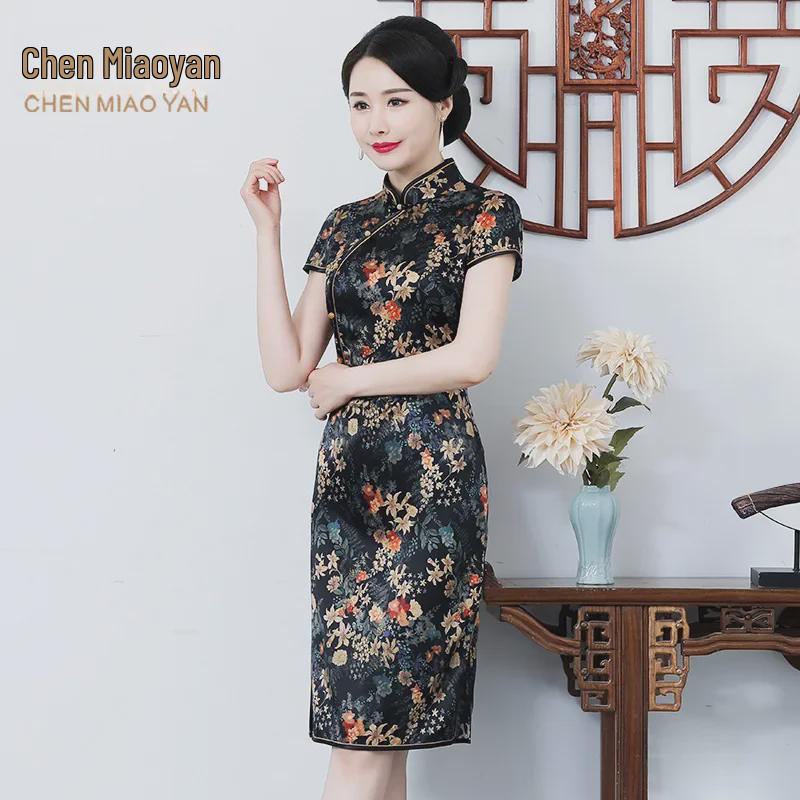 Silk Cheongsam: Retro Chinese Style Summer Dress for Middle-Aged and Elderly Women, 2023 Edition