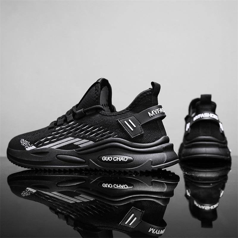 Spring White Casual Shoes Breathable Non slip Walking Sneakers Men Shoes Outdoor 2025 Comfortable Lace Up Running Shoes