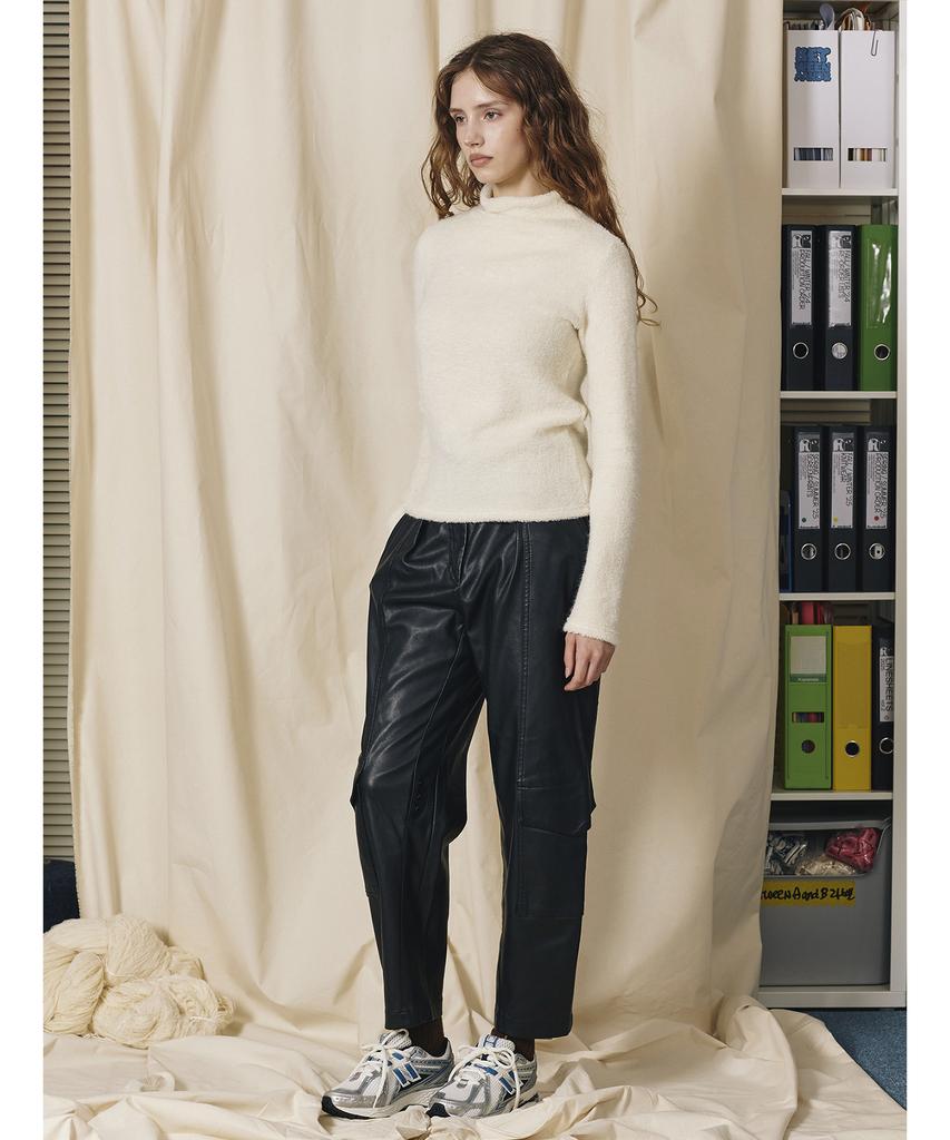 BETWEEN A AND B Shirred Turtleneck Top [Ivory]