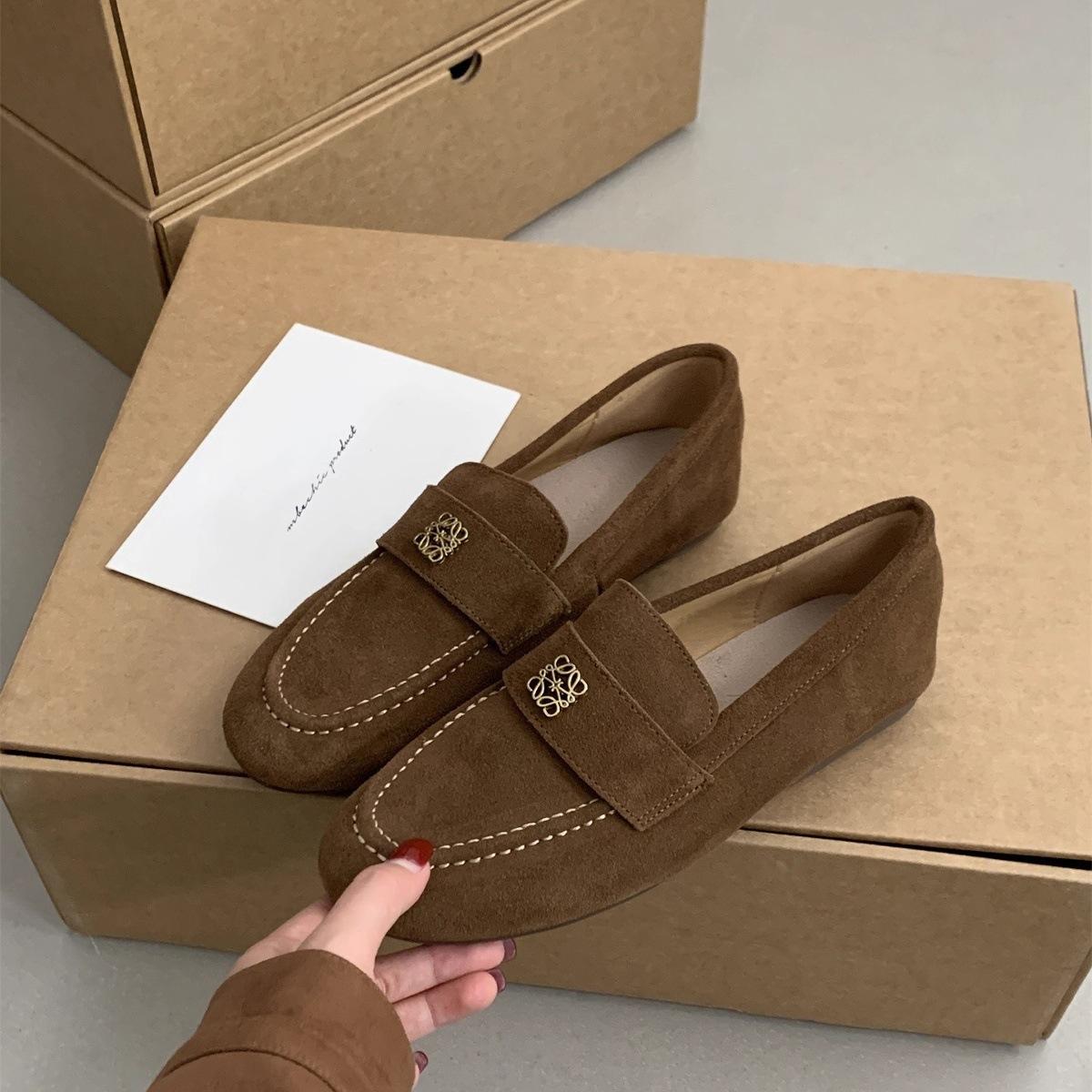 Casual versatile flat-soled loafers, one-pedal lazy shoes, soft-soled commuter shoes, Doudou shoes 35