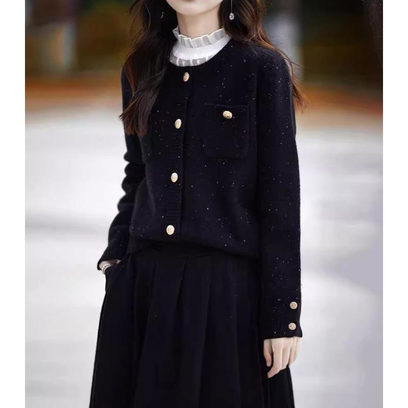 

Autumn and winter new cardigan women s round neck bright silk jacket loose long-sleeved knitted sweater with pocket and outer top trendy one size fits all чёрный