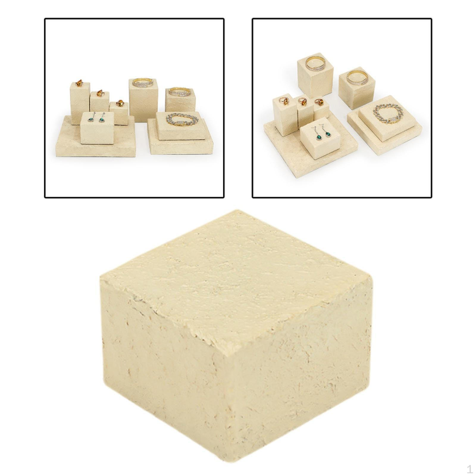 

Block Storage Holder for Jewelry Arrangement And Display in Home S