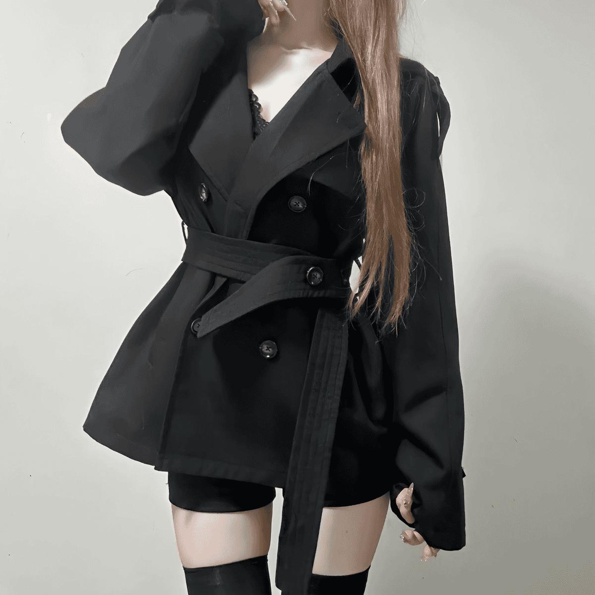 

Женский маленький черный двубортный короткий тренч - осенне-зимний стиль с акцентом на талии S