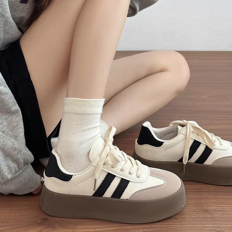 Women's Lightweight White Sneakers - Spring/Autumn 2025, Versatile & Wear-Resistant with Soft, Non-Tiring Soles