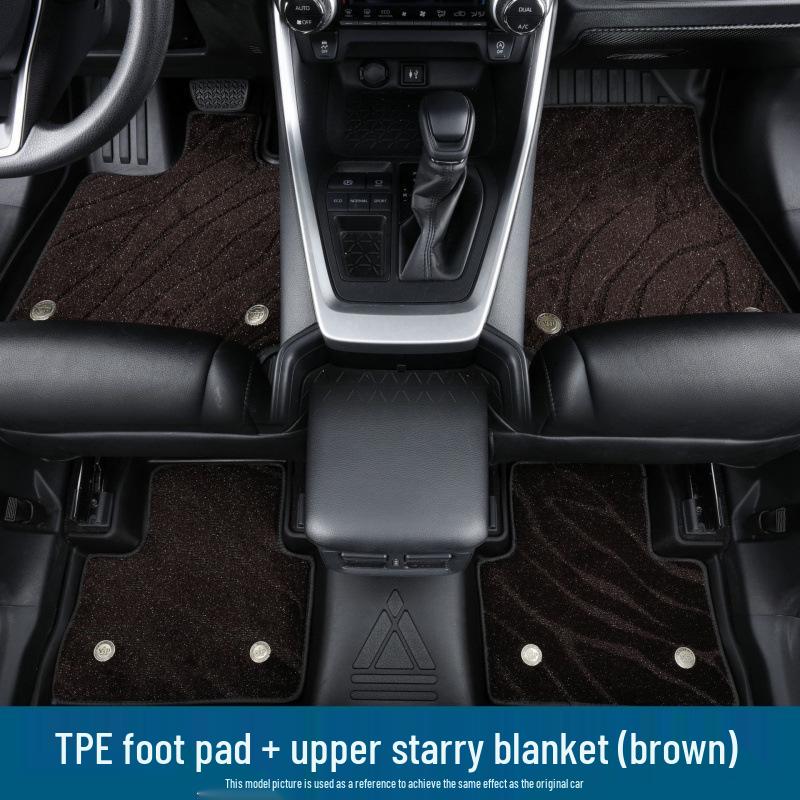 2025 Subaru Forester Easy-to-Clean, Dirt-Resistant Floor Mats