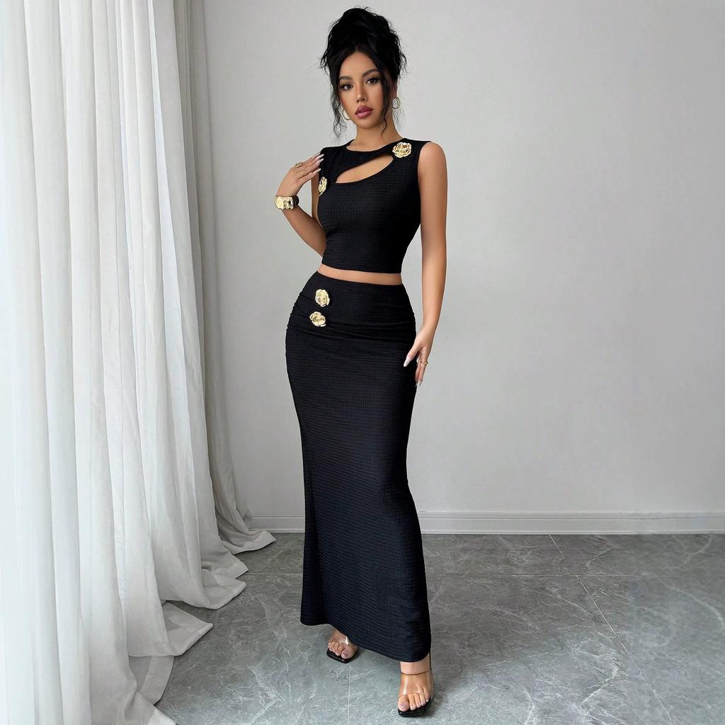 Women Solid Metal Hollow Textured Sleeveless Top Hip Wrap Long Skirt Two Piece Set