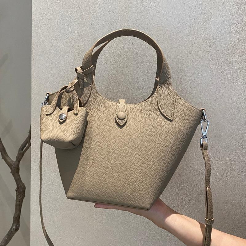 

Vegetable Basket Bag Single-shoulder Versatile Bucket Bag Genuine Leather Women s Bag Crossbody Bag One Size бежевий