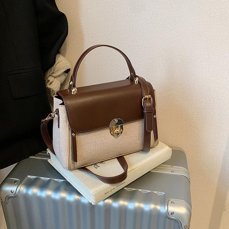 

Супер огонь маленькая сумка женская осень и зима ретро универсальная 2025 новая мода сумка-мессенджер женская портативная рабочая маленькая сумка темно-коричневого