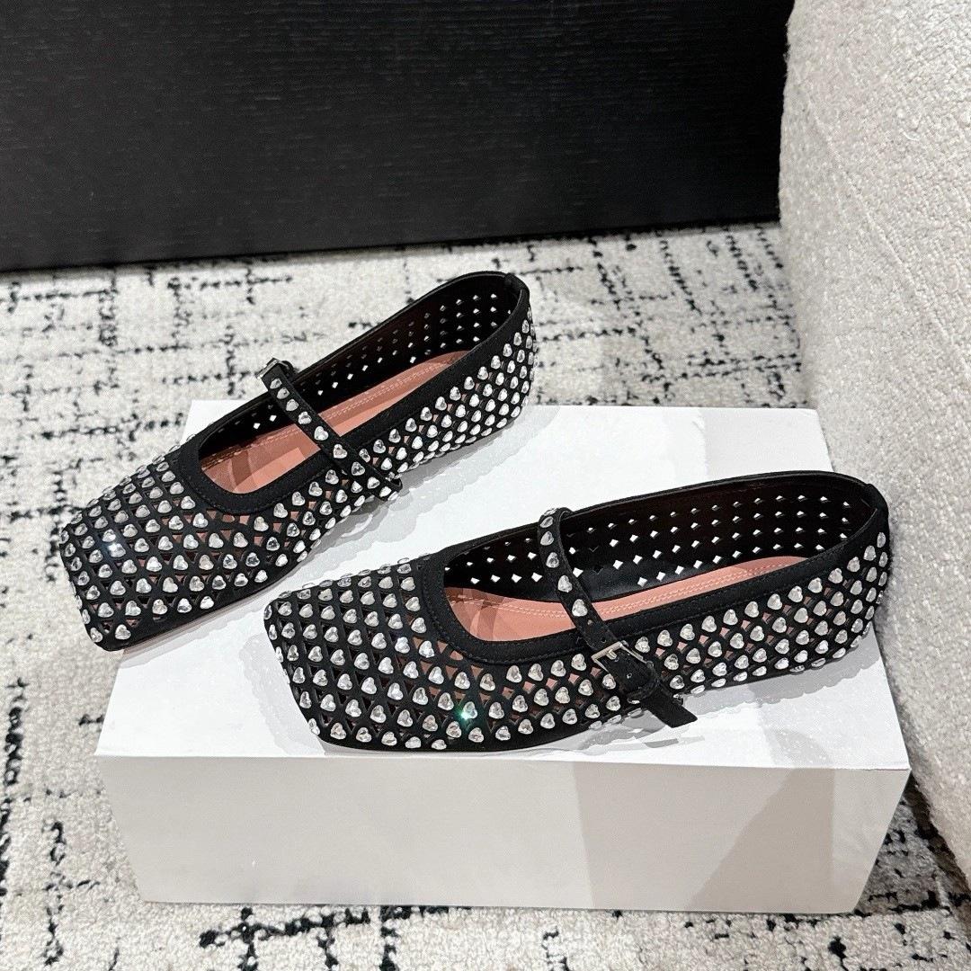 

Niche French hollowed-out diagonal head love crystal ballet flats women s leather breathable buckle Mary Jane shoes 35