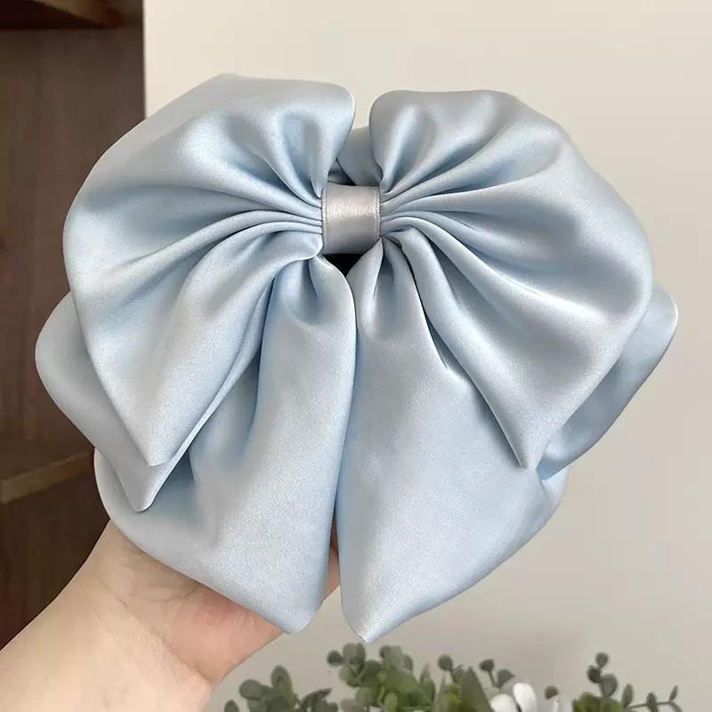 Elegant Retro Satin Bow Hair Clip for Women - Perfect for Low Ponytails and Head Ornaments