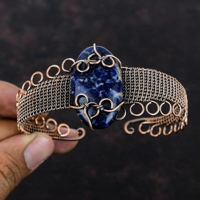 Sodalith Armreif Kupferdraht umwickelt Verstellbarer Armreif Edelstein Armreif Handgemachter Armreif Kupfer Designer Schmuck Jubiläumsgeschenk