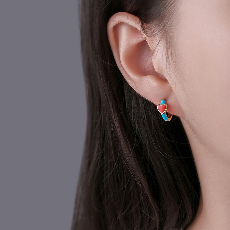 Red Drop Glaze Enamel Heart Hoop Earrings for Women Simple Metal Contrast Heart shaped Earrings Jewelry Gift Brincos