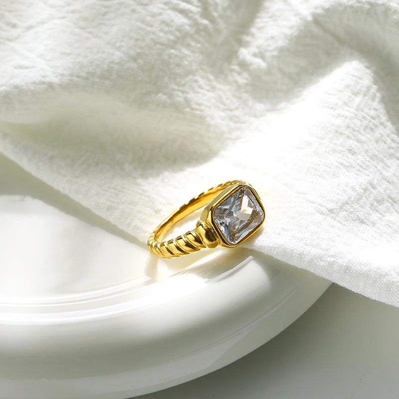 Multicolour Square Zircon Crystal Stainless Steel Finger Ring for Women Gold Plated Chunky Croissant Texture Waterproof Jewelry