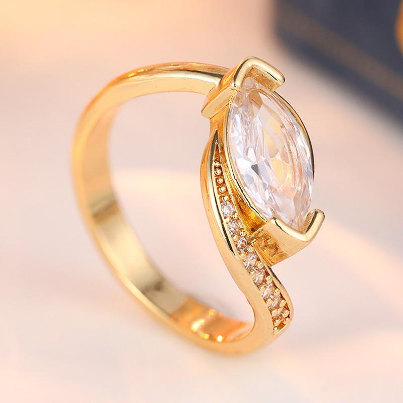 Gorgeous Inlaid White CZ Women's Ring Trendy Gold Color Geometry Daily Wear Party Jewelry Anniversary Gift
