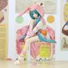 Nouvelle Figurine d'Action Anime Hatsune Miku 13,8 cm Pyjama Oreilles de Lapin Figurines Miku Décoration de Voiture Modèle Poupée Jouets pour Enfants Cadeau pour Fans