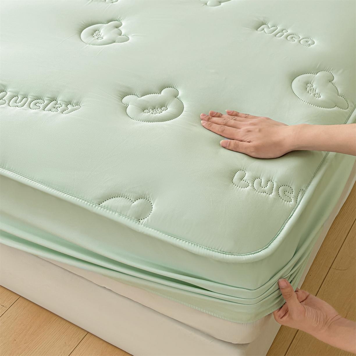 

Ultrasonic Quilted Queen Fitted Sheet Waterproof King Mattress Protector with Elastic Band Anti-Mite Soft Breathable Bed Cover Single 90x200x30cm светло-зеленый