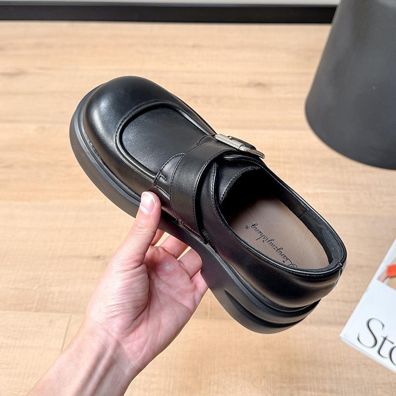Big head female thick heel muffin thick sole belt buckle round head black derby J uniform small leather shoes