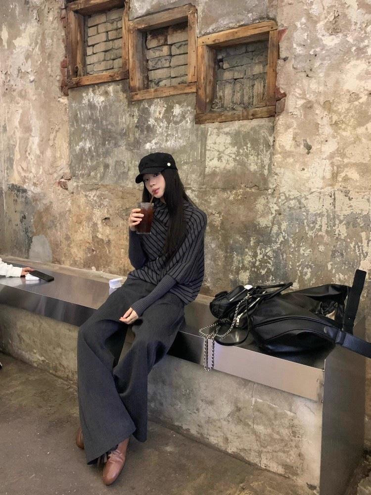 Women's Korean Style Black and Gray Knit Batwing Sleeve Sweater - Elegant Autumn Outfit