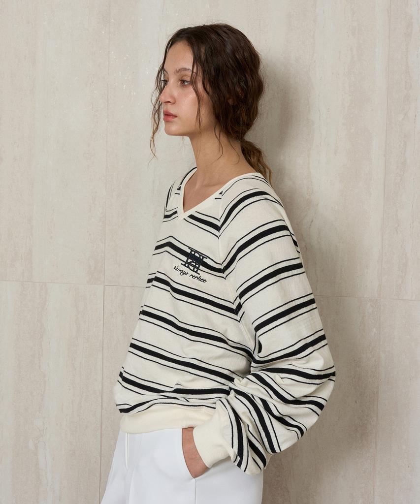 RE RHEE Striped Knit Pullover Cookies And Cream