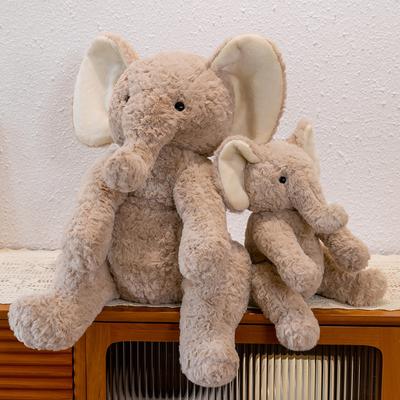 Roztomilá sloní panenka plyšová hračka dívka spící v posteli uklidňující panenka hřejivé srdce doprovází dárek k narozeninám pro přítelkyni