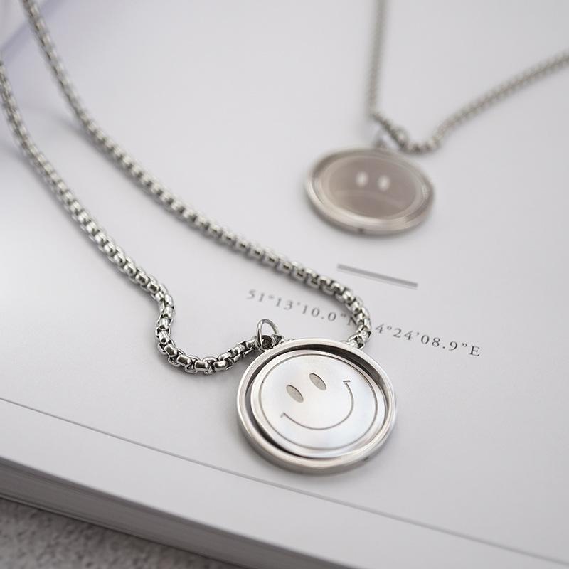 Street trend smiley face double-sided expression necklace Internet celebrity same male titanium steel hip-hop street couple titanium steel necklace