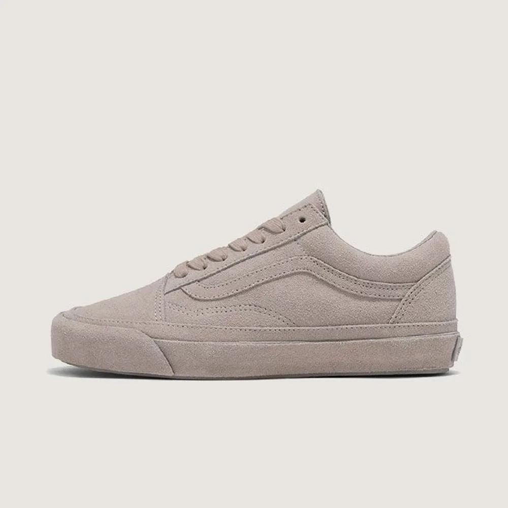 Vans Premium Old Skool Suede Flats Sneakers 240
