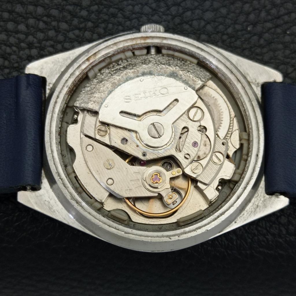 AUTOMATIC VINTAGE SEIKO 5 JAPAN MENS BLUE COLOR DIAL WATCH a701478-5 R206b-a701478