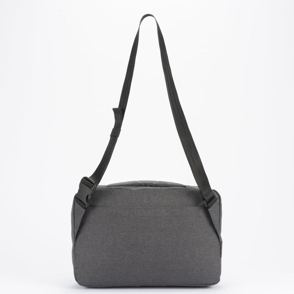 Body Bag Hoverlight 2 Pocket Can Hold 11 Inch Tablet Beige [Ace Gene] Men's Antibacterial/Antivirus No.67614