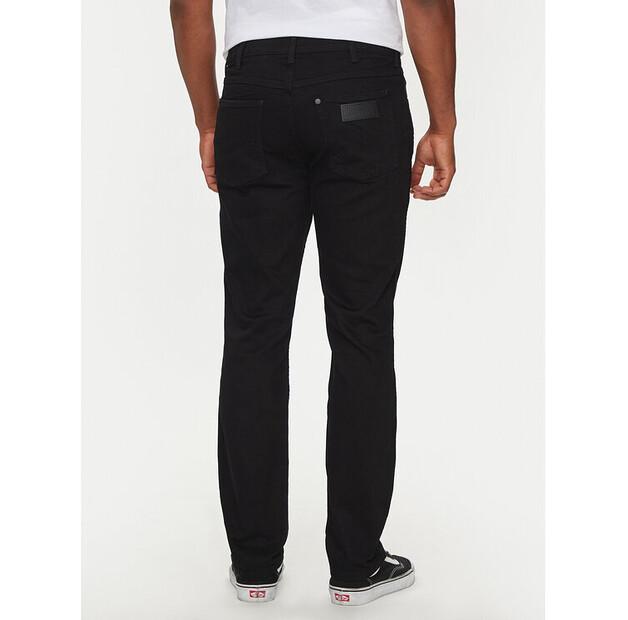 Джинсы Wrangler Greensboro