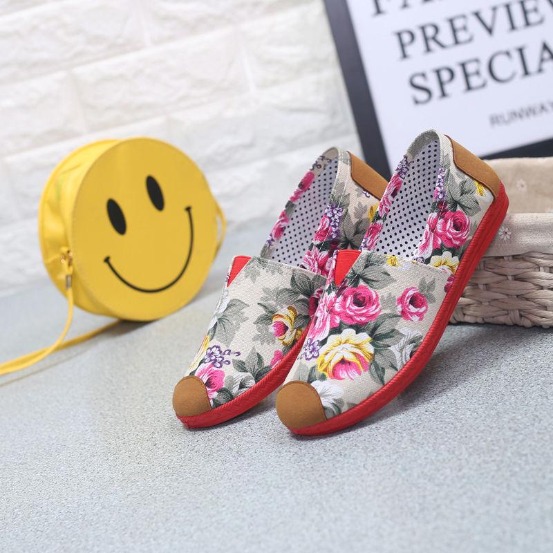 Four Seasons Low-top Embroidered Women's Canvas Shoes Flat Shoes Old Beijing Cloth Shoes Square Dance Shoes Elderly Shoes Lightweight
